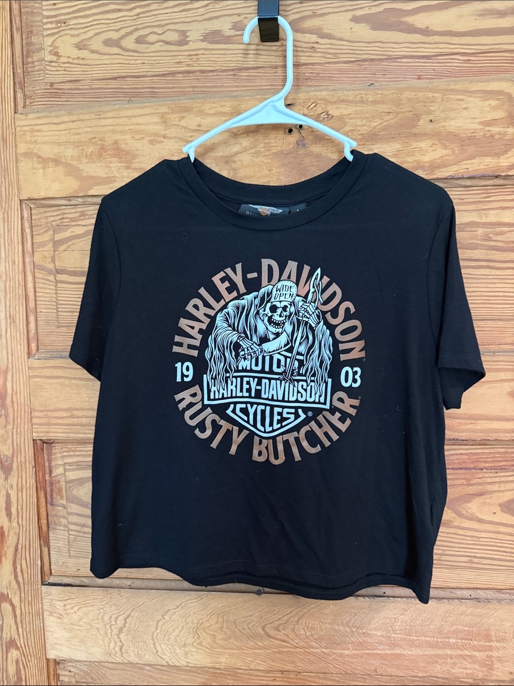 Harley-Davidson Women’s cropped Black Rusty Butcher' Graphic Tee